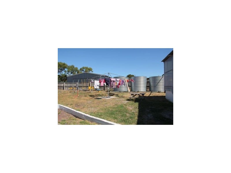 15 Tenth Avenue, Dodges Ferry TAS 7173