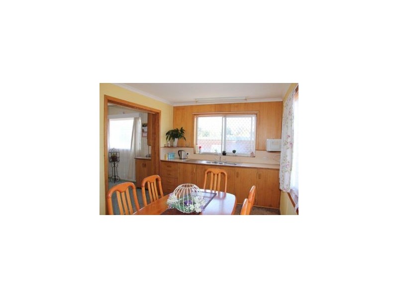 15 Tenth Avenue, Dodges Ferry TAS 7173