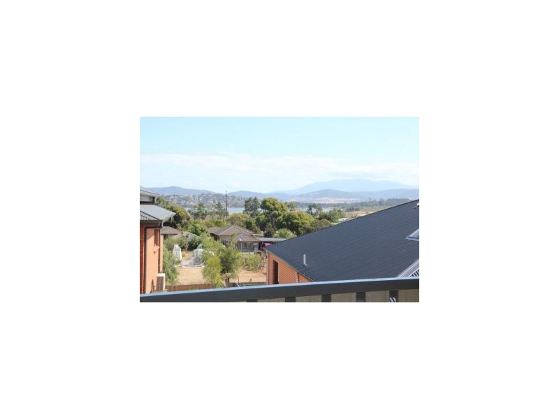 Unit 1/78 Pennington Drive, Sorell TAS 7172