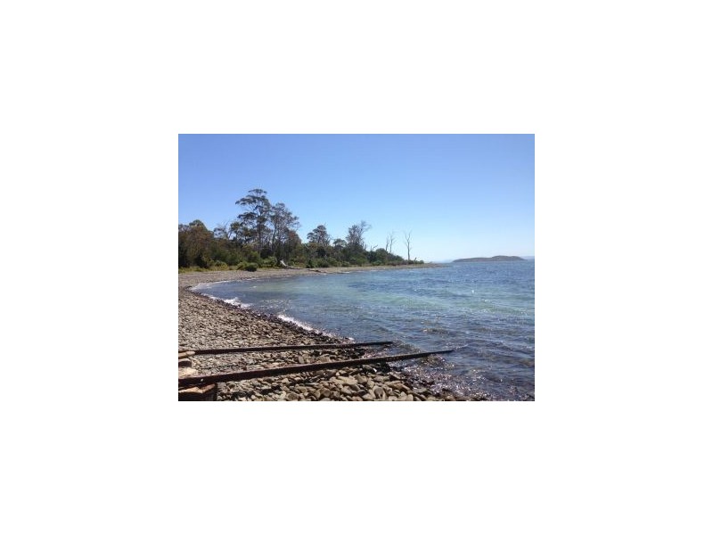 128 Black Jack Road, Sloping Main TAS 7186