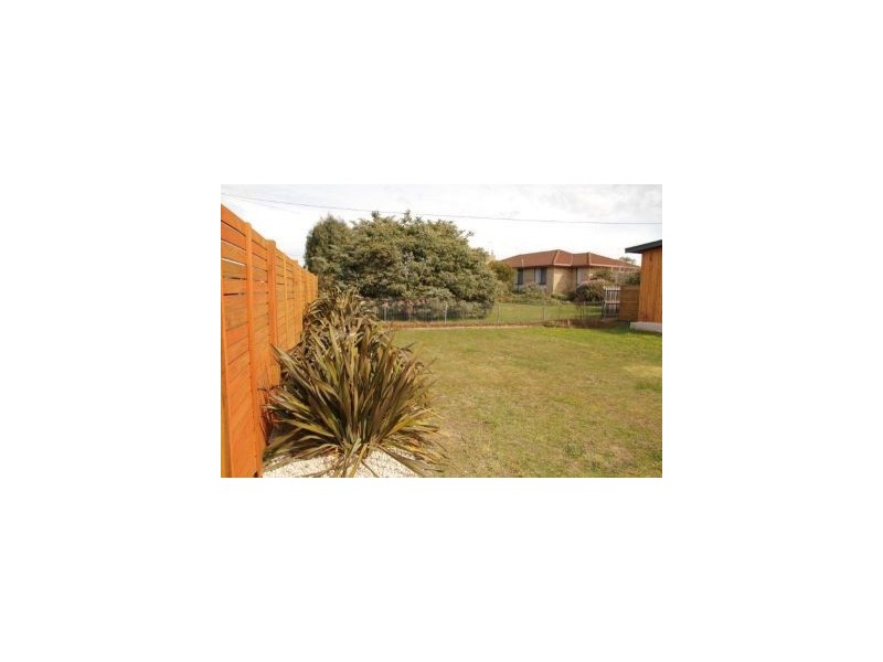 18 Tenth Avenue, Dodges Ferry TAS 7173