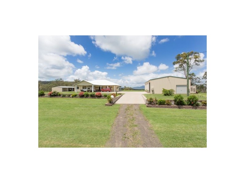 327 Smith-Cross Road, Devereux Creek QLD 4753