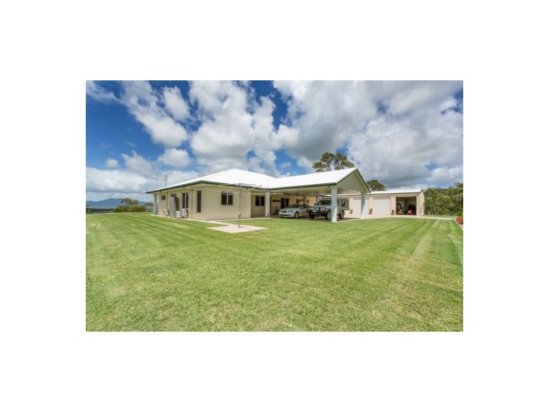 327 Smith-Cross Road, Devereux Creek QLD 4753