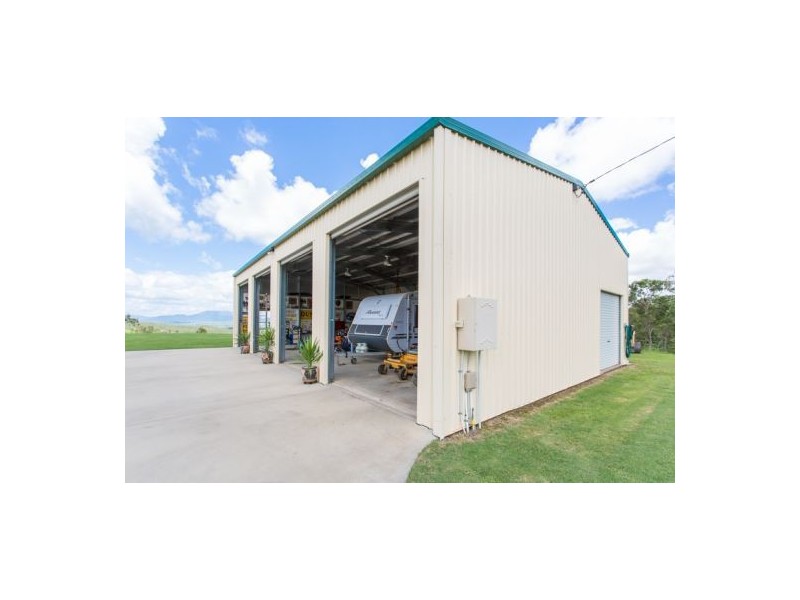 327 Smith-Cross Road, Devereux Creek QLD 4753
