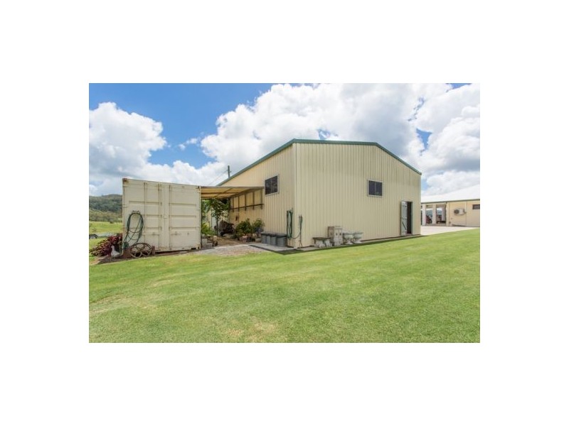 327 Smith-Cross Road, Devereux Creek QLD 4753