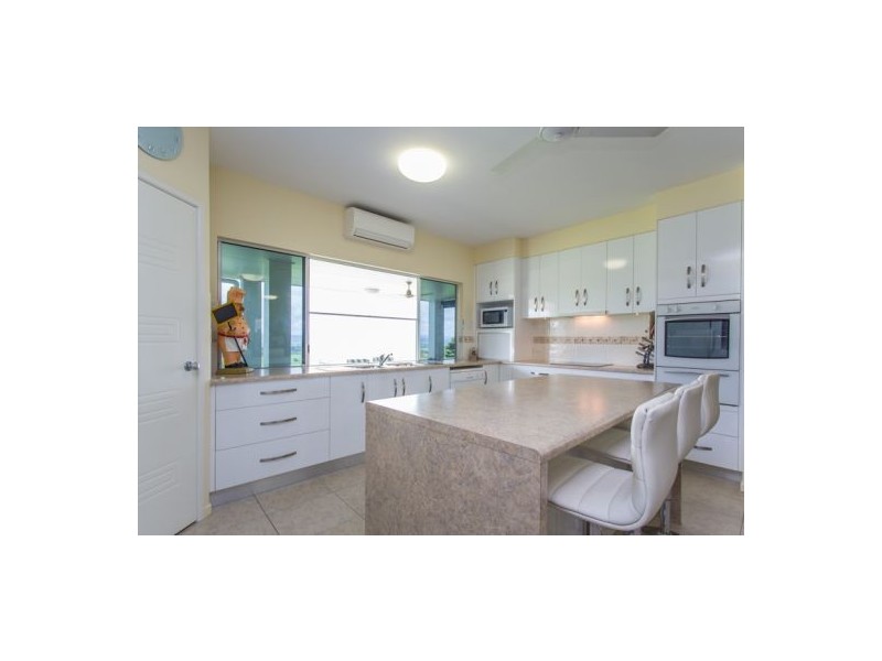 327 Smith-Cross Road, Devereux Creek QLD 4753