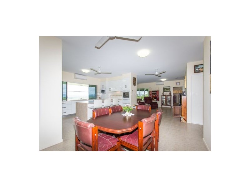 327 Smith-Cross Road, Devereux Creek QLD 4753
