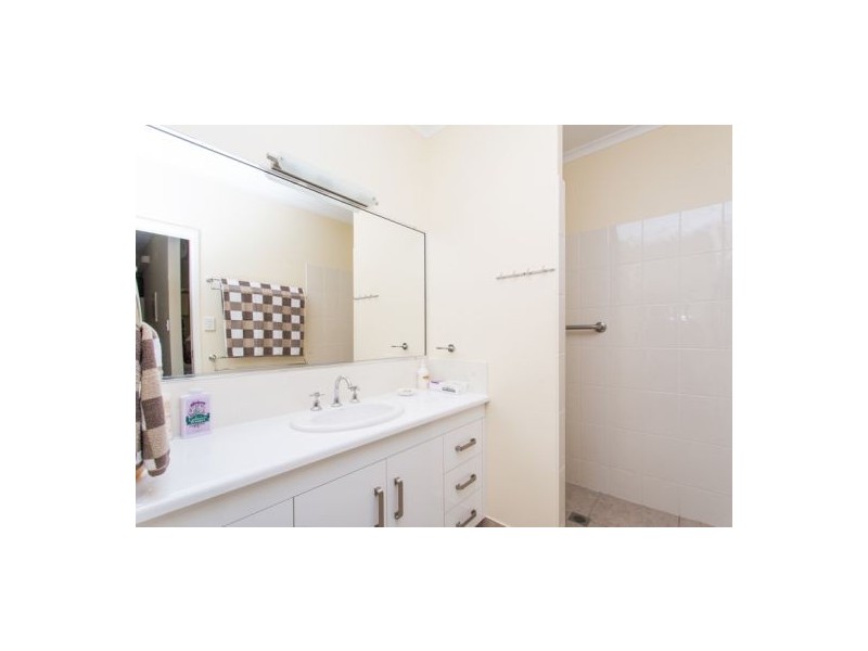 327 Smith-Cross Road, Devereux Creek QLD 4753