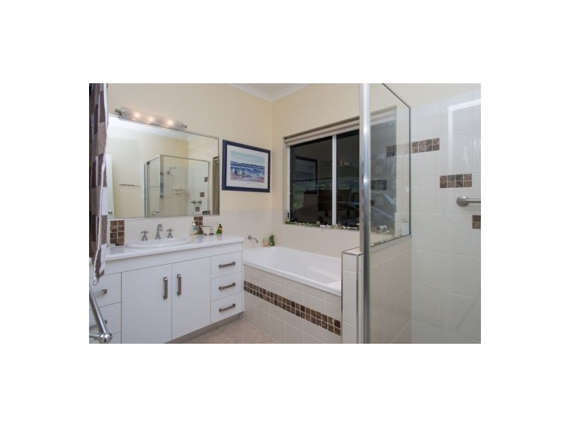 327 Smith-Cross Road, Devereux Creek QLD 4753