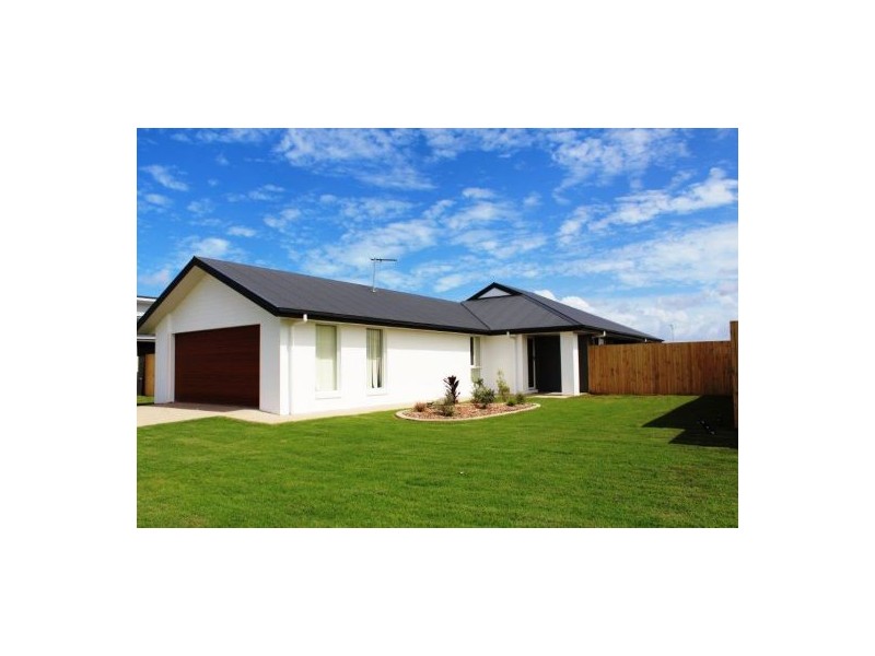 9 Williamtown Court, Rural View QLD 4740