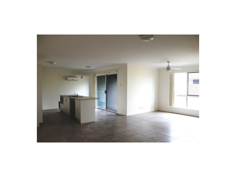 9 Williamtown Court, Rural View QLD 4740