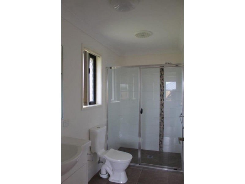 13 Williamtown Court, Rural View QLD 4740