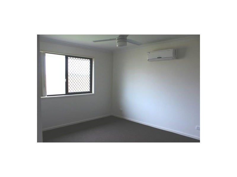 13 Williamtown Court, Rural View QLD 4740