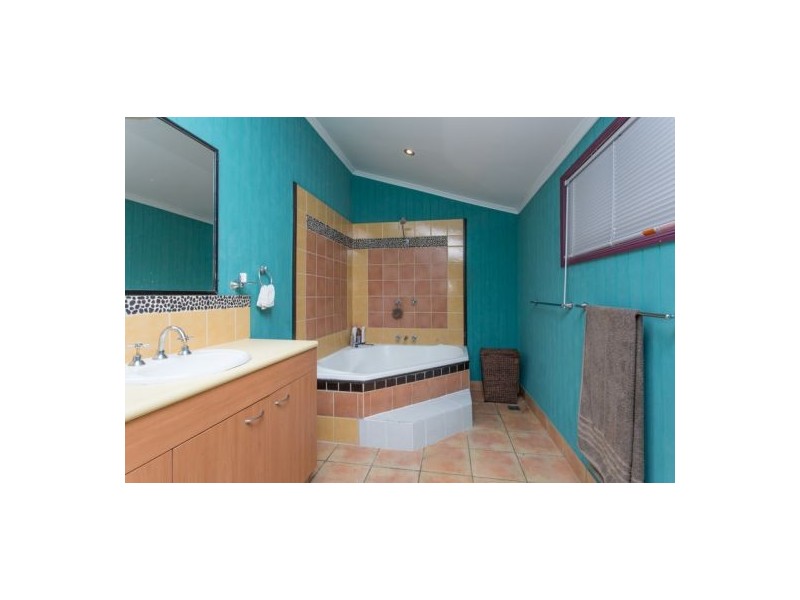 39 Lloyd Street, West Mackay QLD 4740