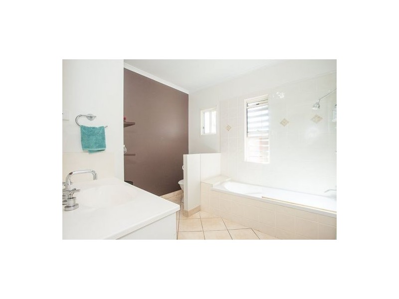 44 Pratt Street, South Mackay QLD 4740