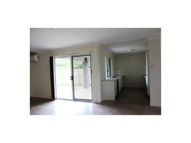 11 Williamtown Court, Rural View QLD 4740