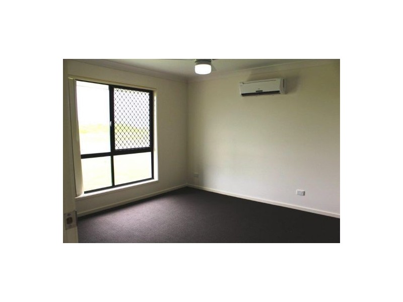 11 Williamtown Court, Rural View QLD 4740