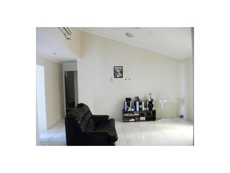 32 Crispin Drive, Mount Pleasant QLD 4740