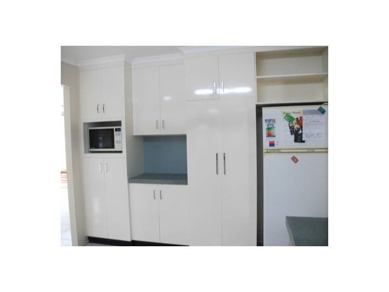 32 Crispin Drive, Mount Pleasant QLD 4740