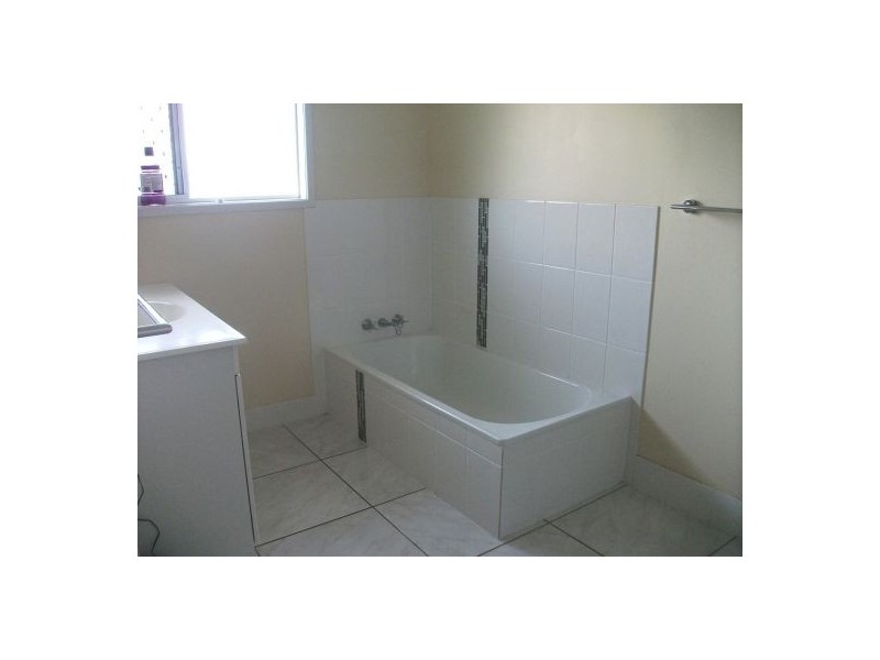 32 Crispin Drive, Mount Pleasant QLD 4740