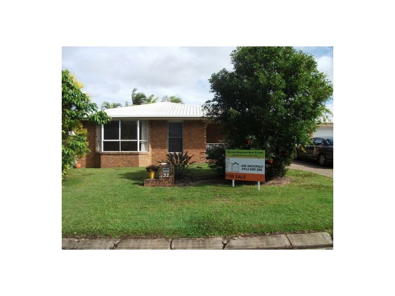 32 Crispin Drive, Mount Pleasant QLD 4740