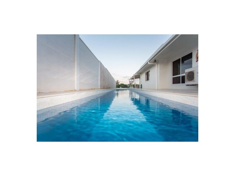 27 Kinghorn Street, Eimeo QLD 4740