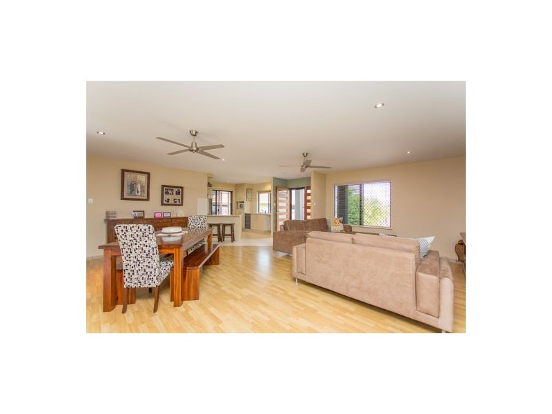 38 Frank Cowley Drive, Glenella QLD 4740