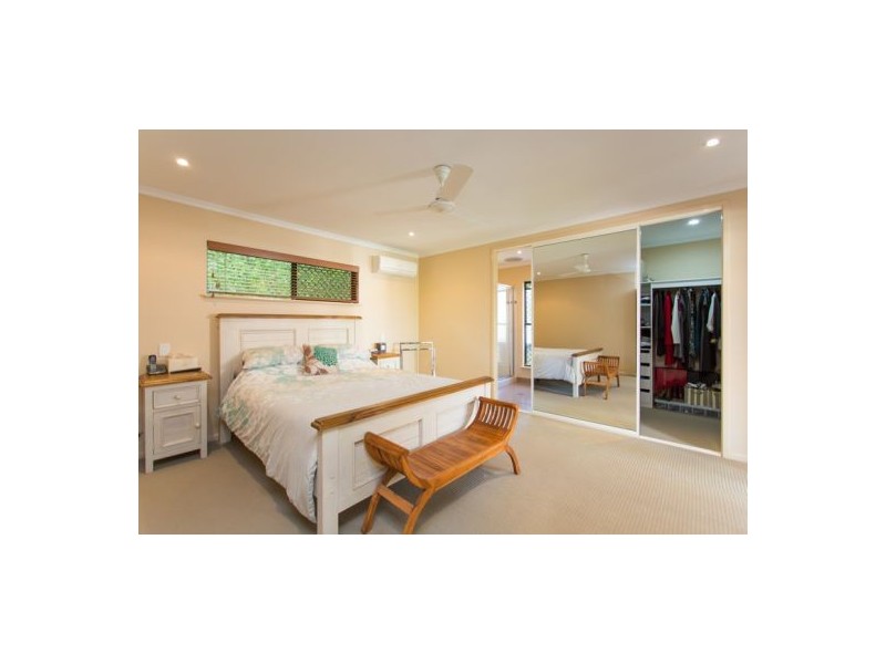 38 Frank Cowley Drive, Glenella QLD 4740