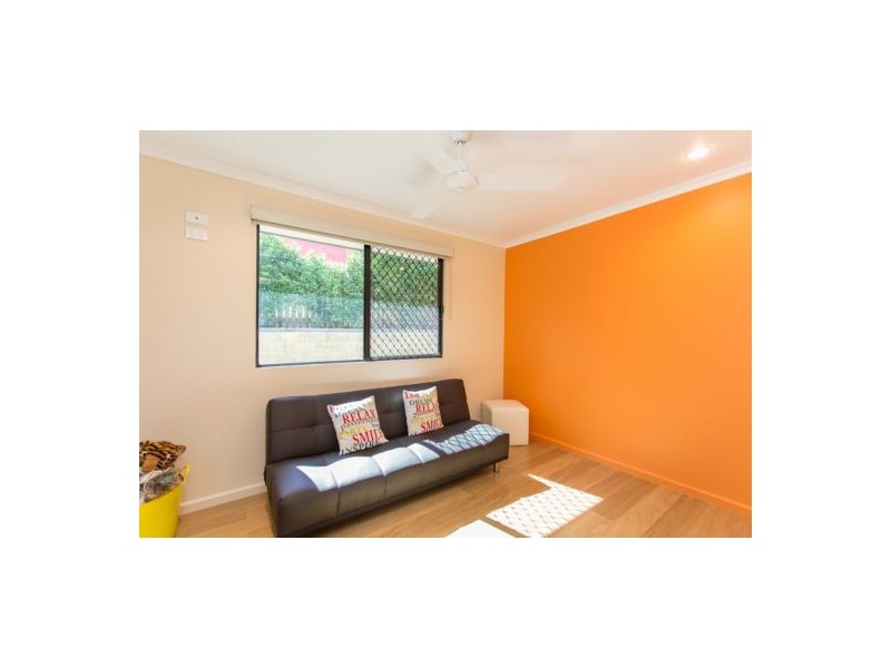 38 Frank Cowley Drive, Glenella QLD 4740