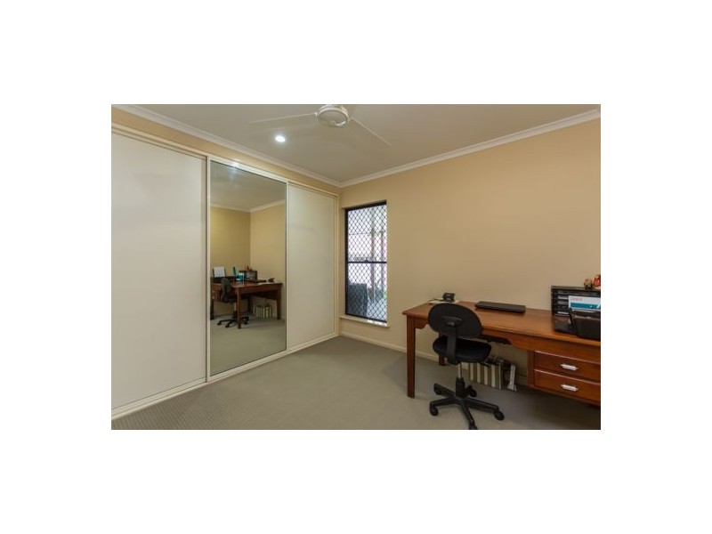 38 Frank Cowley Drive, Glenella QLD 4740