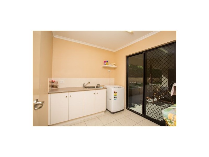 38 Frank Cowley Drive, Glenella QLD 4740