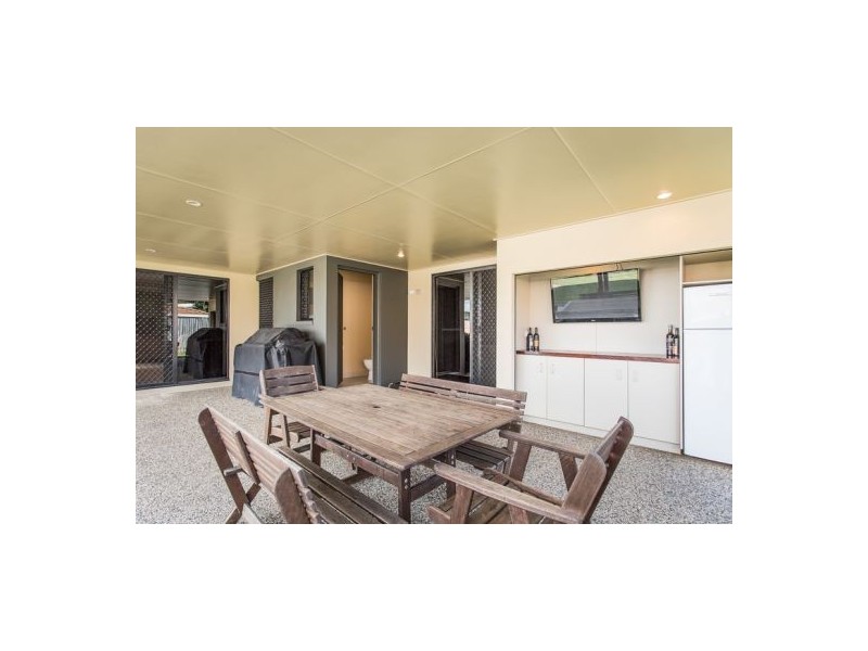 38 Frank Cowley Drive, Glenella QLD 4740