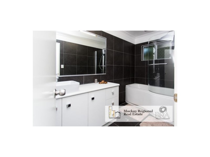 12 Busuttin Drive, Eimeo QLD 4740