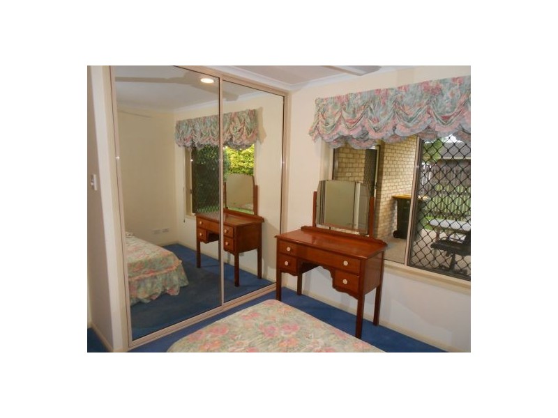 2/70 Holland Street, West Mackay QLD 4740