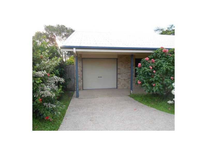 2/70 Holland Street, West Mackay QLD 4740