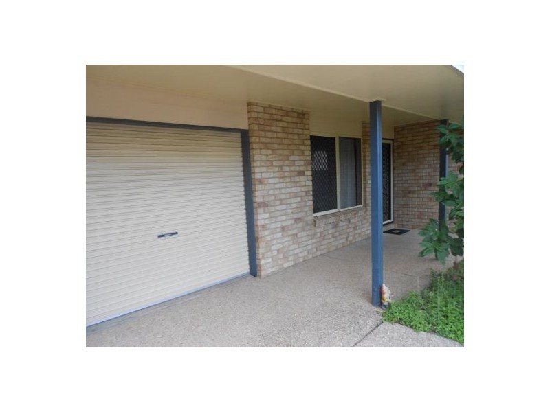 2/70 Holland Street, West Mackay QLD 4740