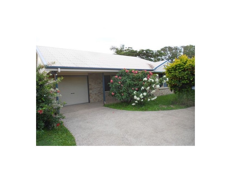 2/70 Holland Street, West Mackay QLD 4740
