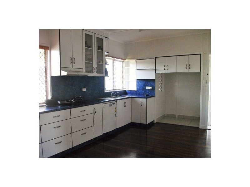 15 Edmond Street, West Mackay QLD 4740