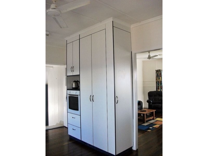 15 Edmond Street, West Mackay QLD 4740