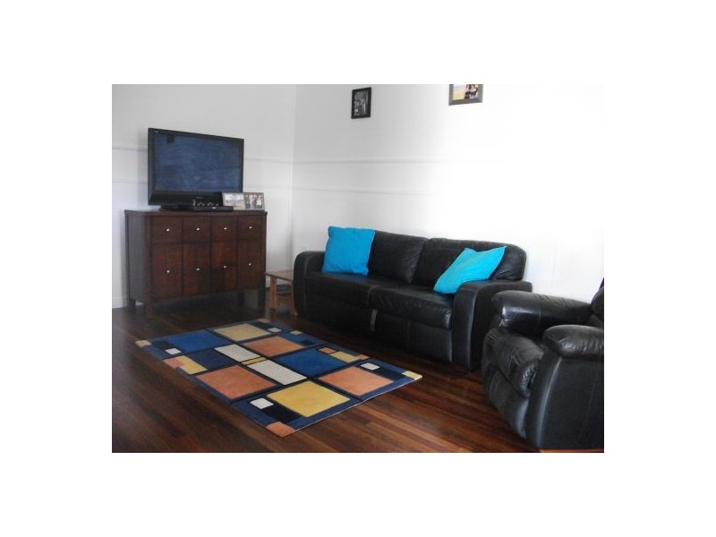 15 Edmond Street, West Mackay QLD 4740