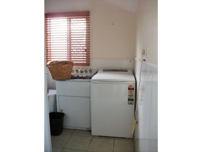 15 Edmond Street, West Mackay QLD 4740