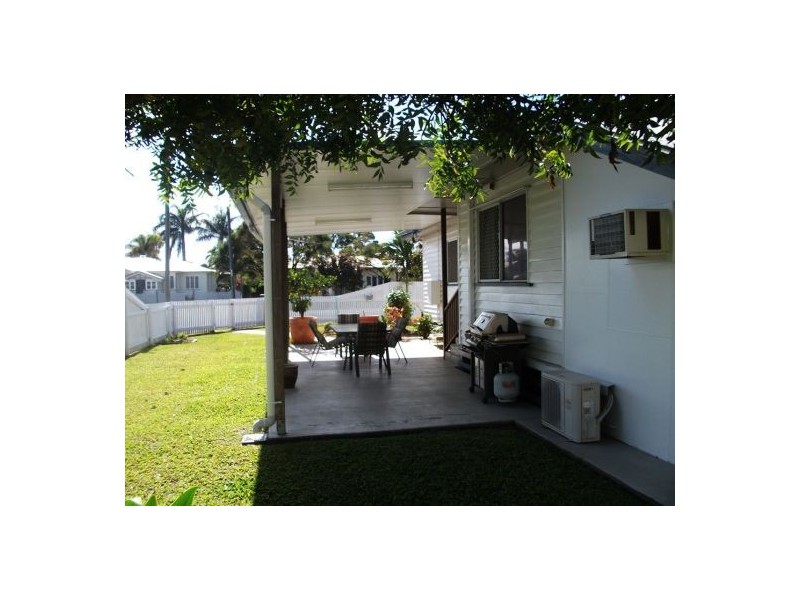 15 Edmond Street, West Mackay QLD 4740