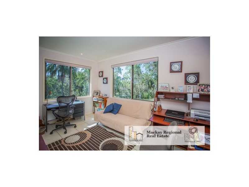 19 Aprile Court, Dumbleton QLD 4740