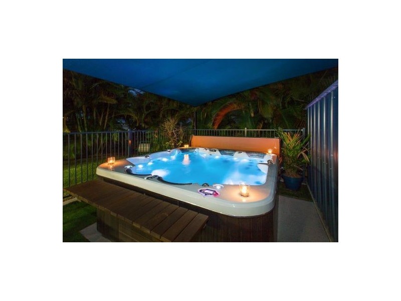 2 Inlet Way Court, Blacks Beach QLD 4740