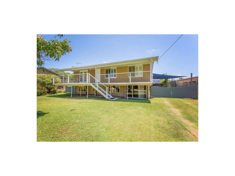 12 Coral Drive, Blacks Beach QLD 4740
