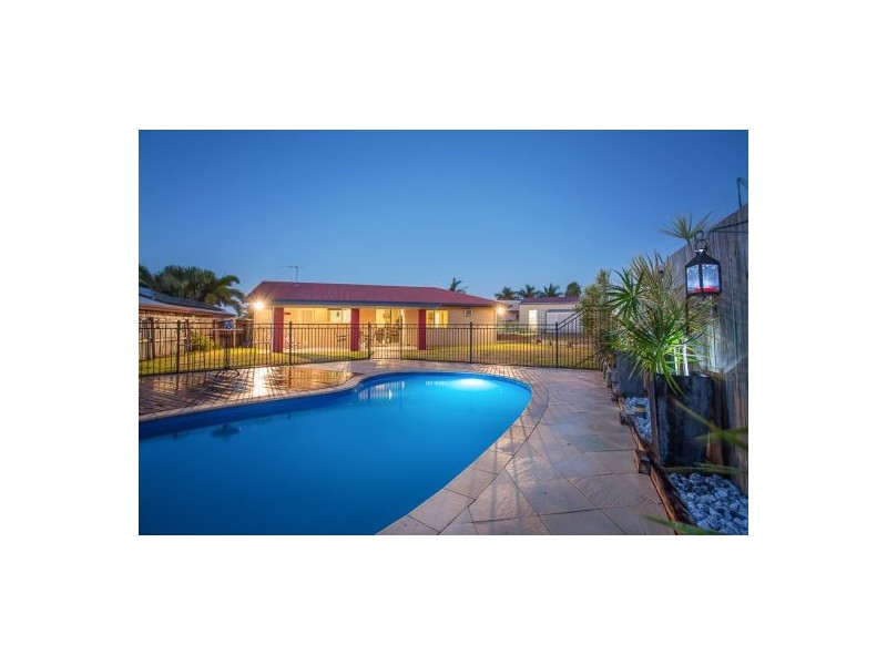 6 Shamic Court, Eimeo QLD 4740