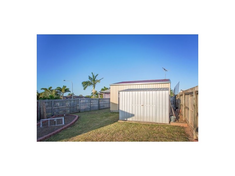 6 Shamic Court, Eimeo QLD 4740