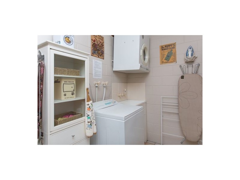 6 Shamic Court, Eimeo QLD 4740