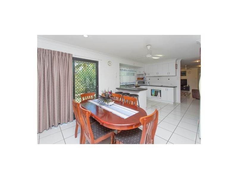 10 Seabreeze Court, Slade Point QLD 4740
