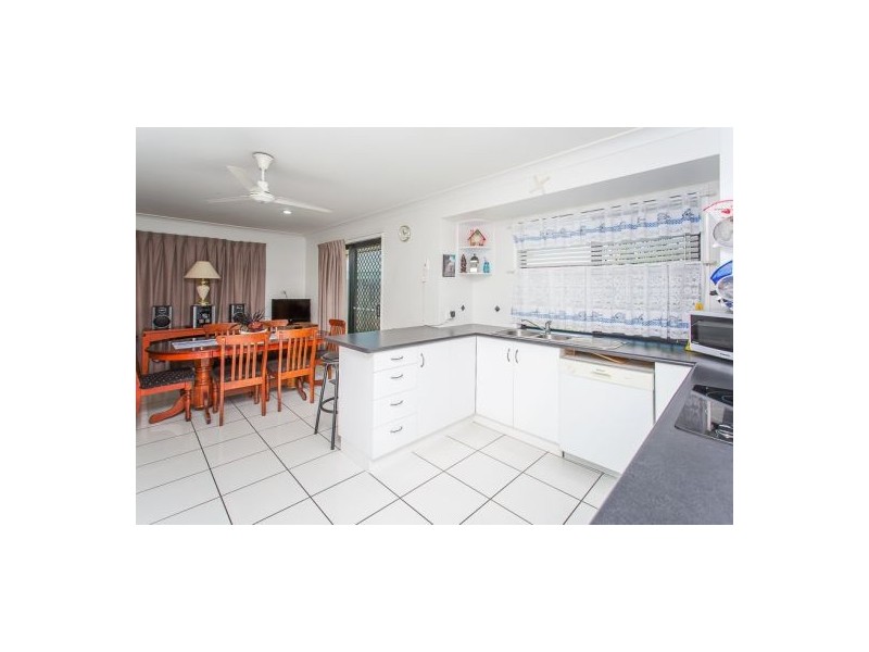 10 Seabreeze Court, Slade Point QLD 4740